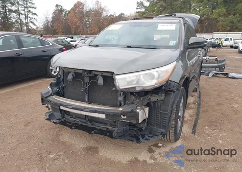 2015 Toyota Highlander Le Plus V6 from USA, damaged, VIN 5TDBKRFH4FS094751